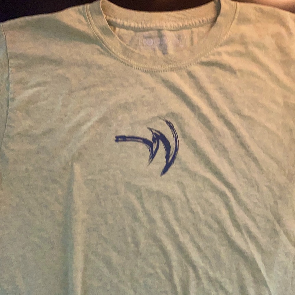 Light yellow small t-shirt